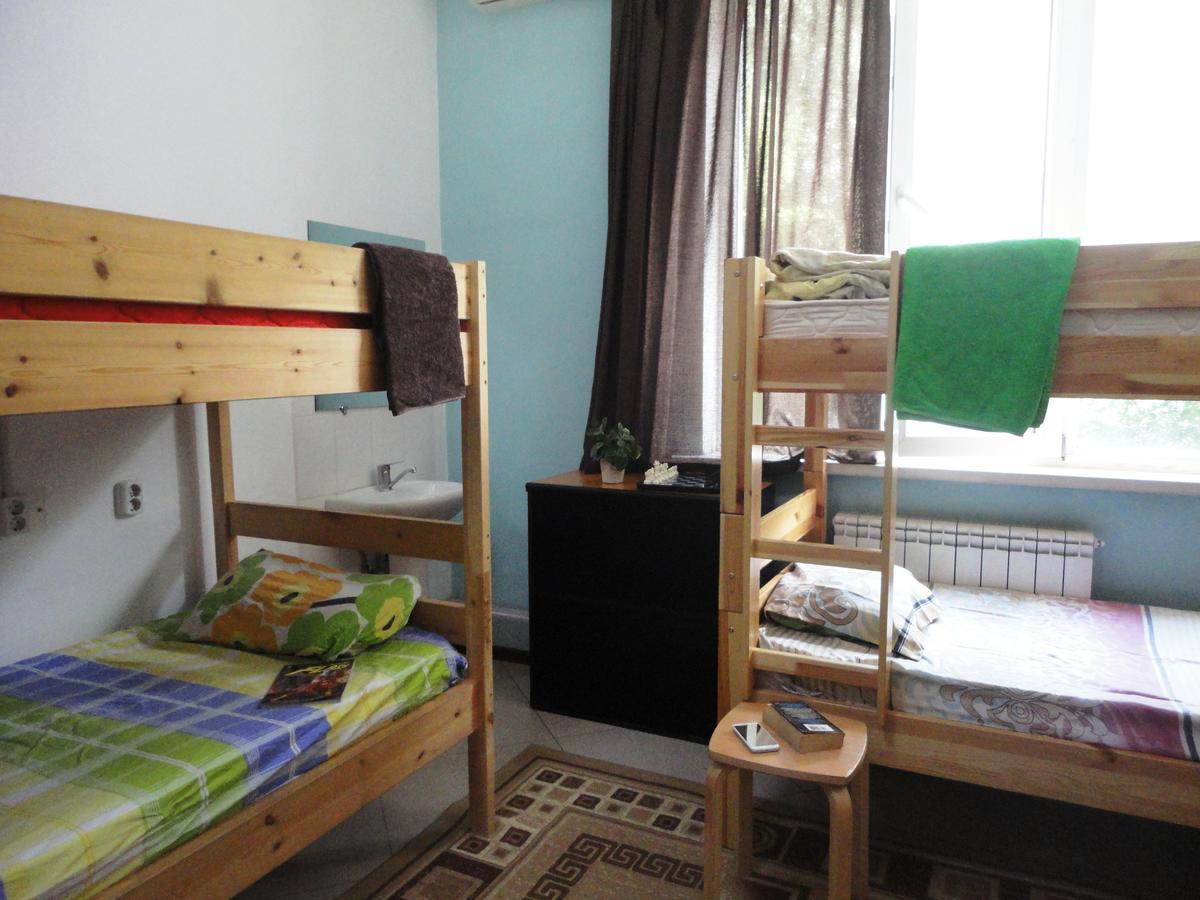 Amigo Hostel Almaty Exterior photo